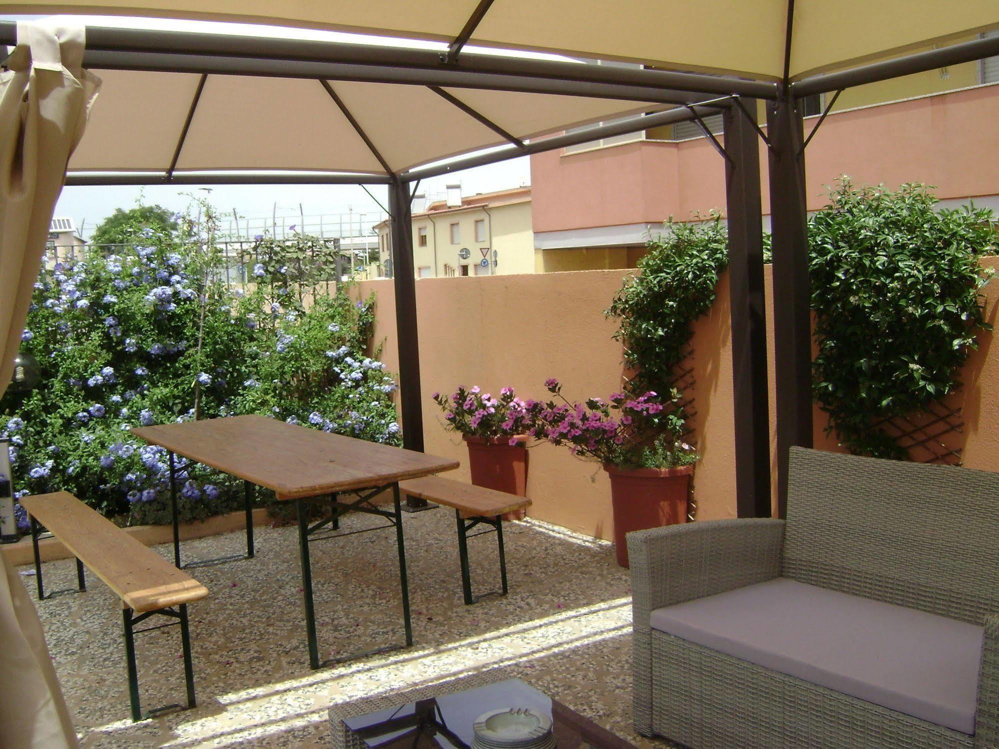 Sun&Sardinia Hotel Monserrato Exterior photo