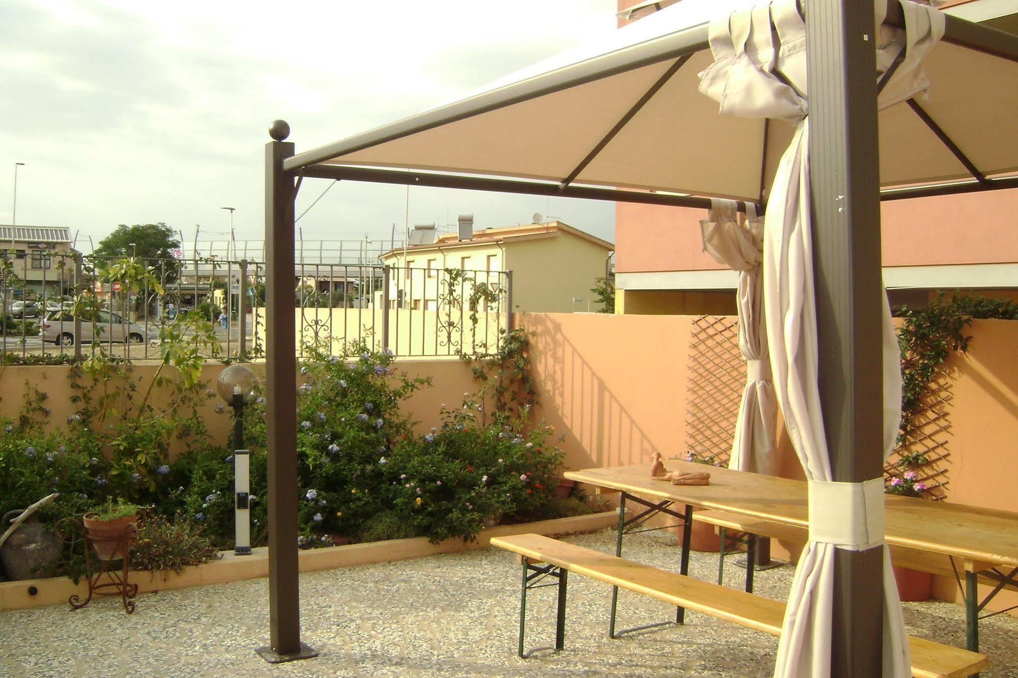 Sun&Sardinia Hotel Monserrato Exterior photo